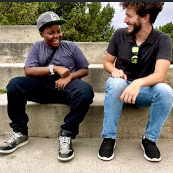 {{
                tmp_photo.alt }}